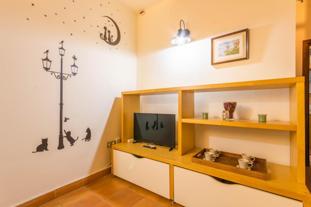 Macarena Muralla Encantada Apartman Sevilla Kültér fotó