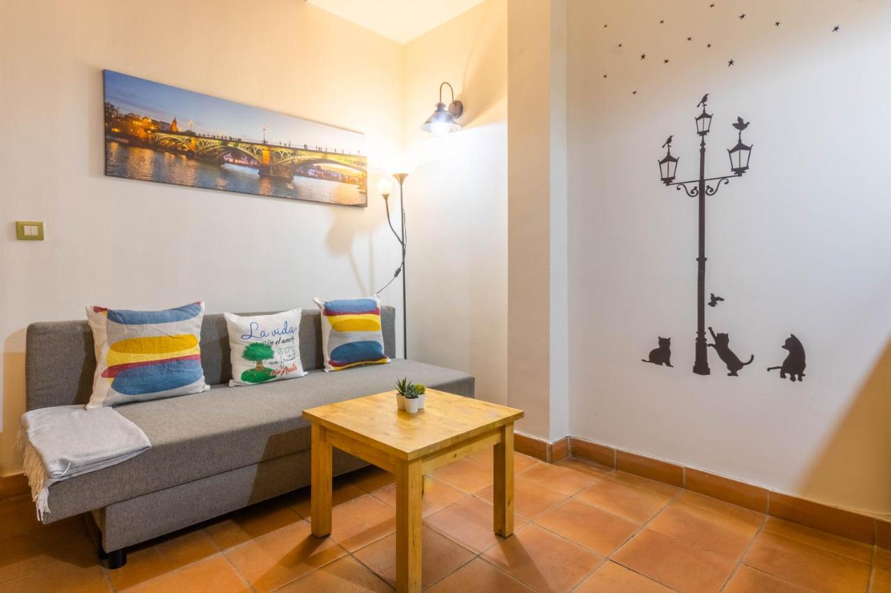Macarena Muralla Encantada Apartman Sevilla Kültér fotó