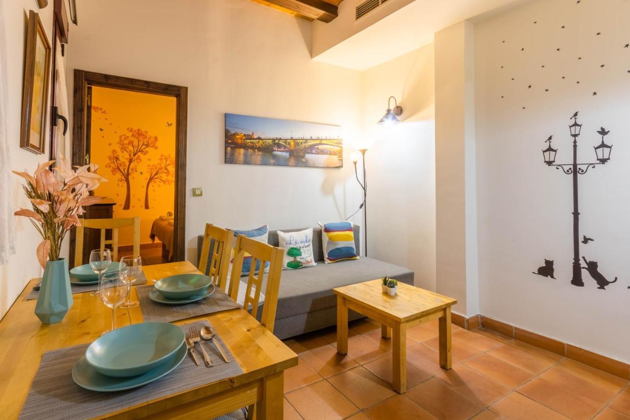 Macarena Muralla Encantada Apartman Sevilla Kültér fotó