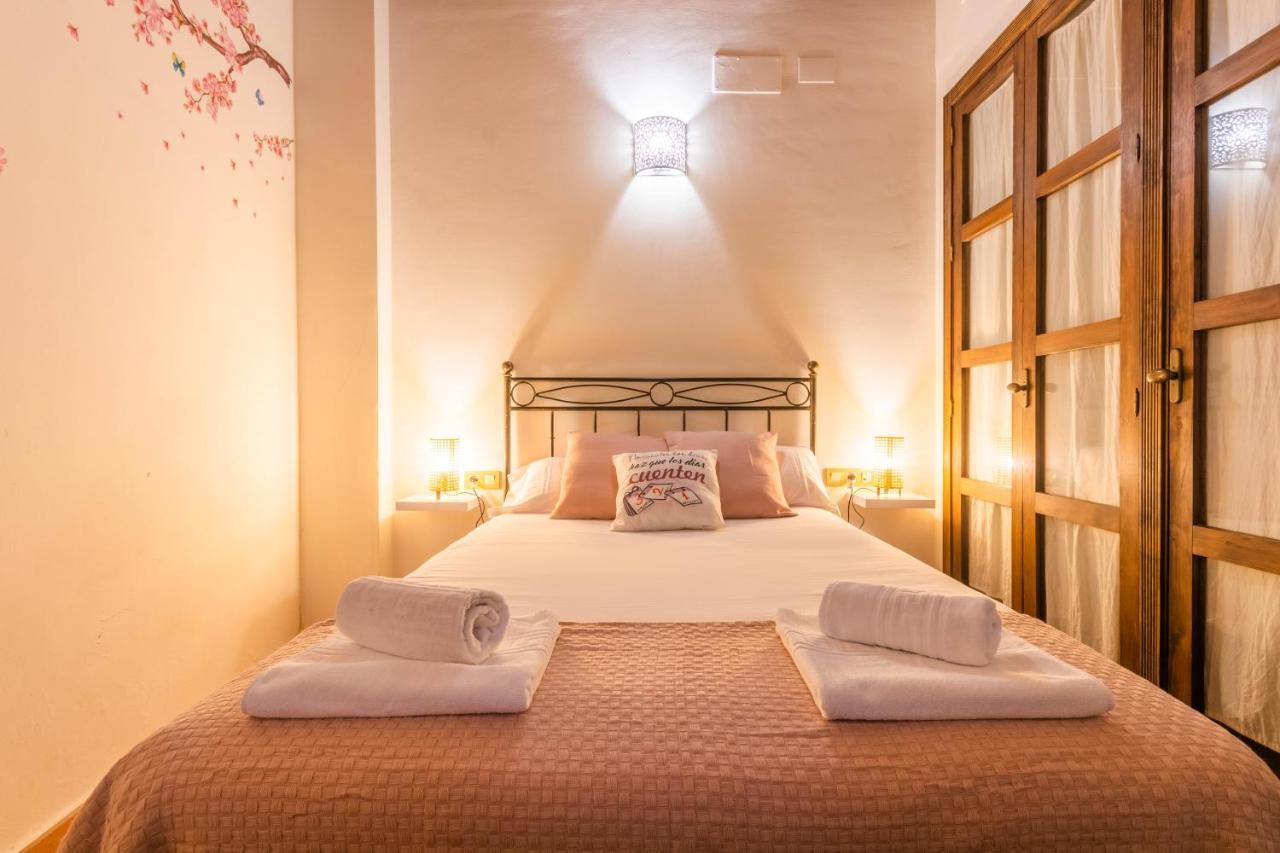 Macarena Muralla Encantada Apartman Sevilla Kültér fotó