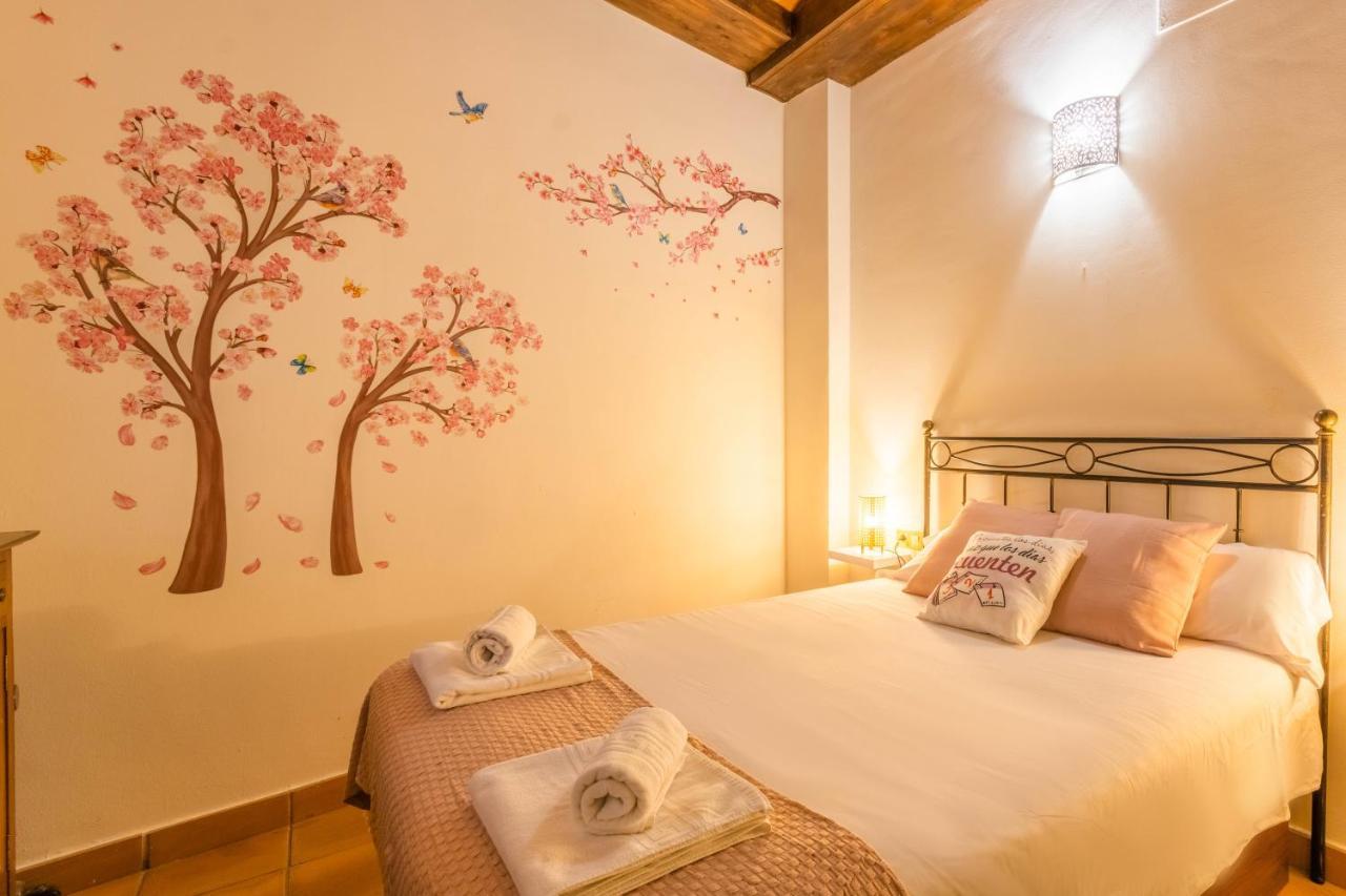 Macarena Muralla Encantada Apartman Sevilla Kültér fotó