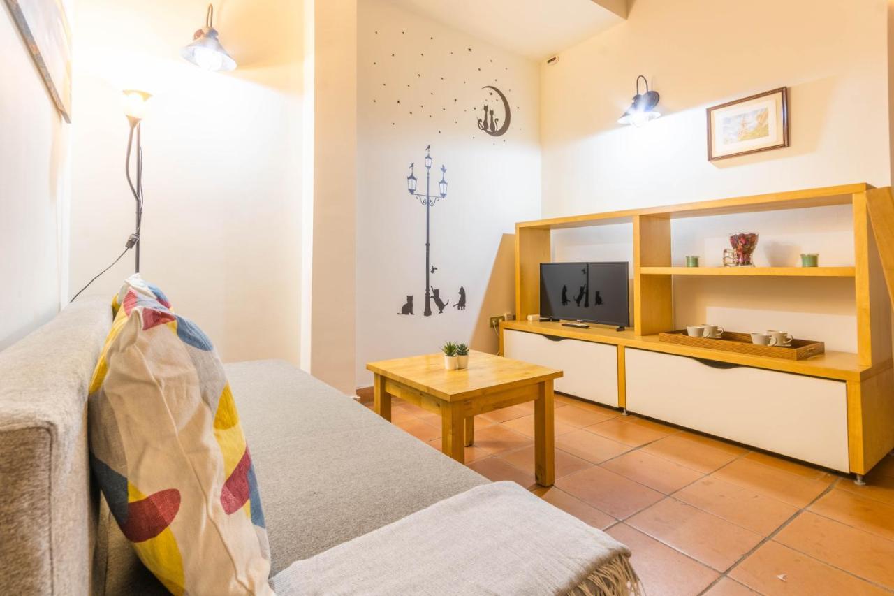 Macarena Muralla Encantada Apartman Sevilla Kültér fotó