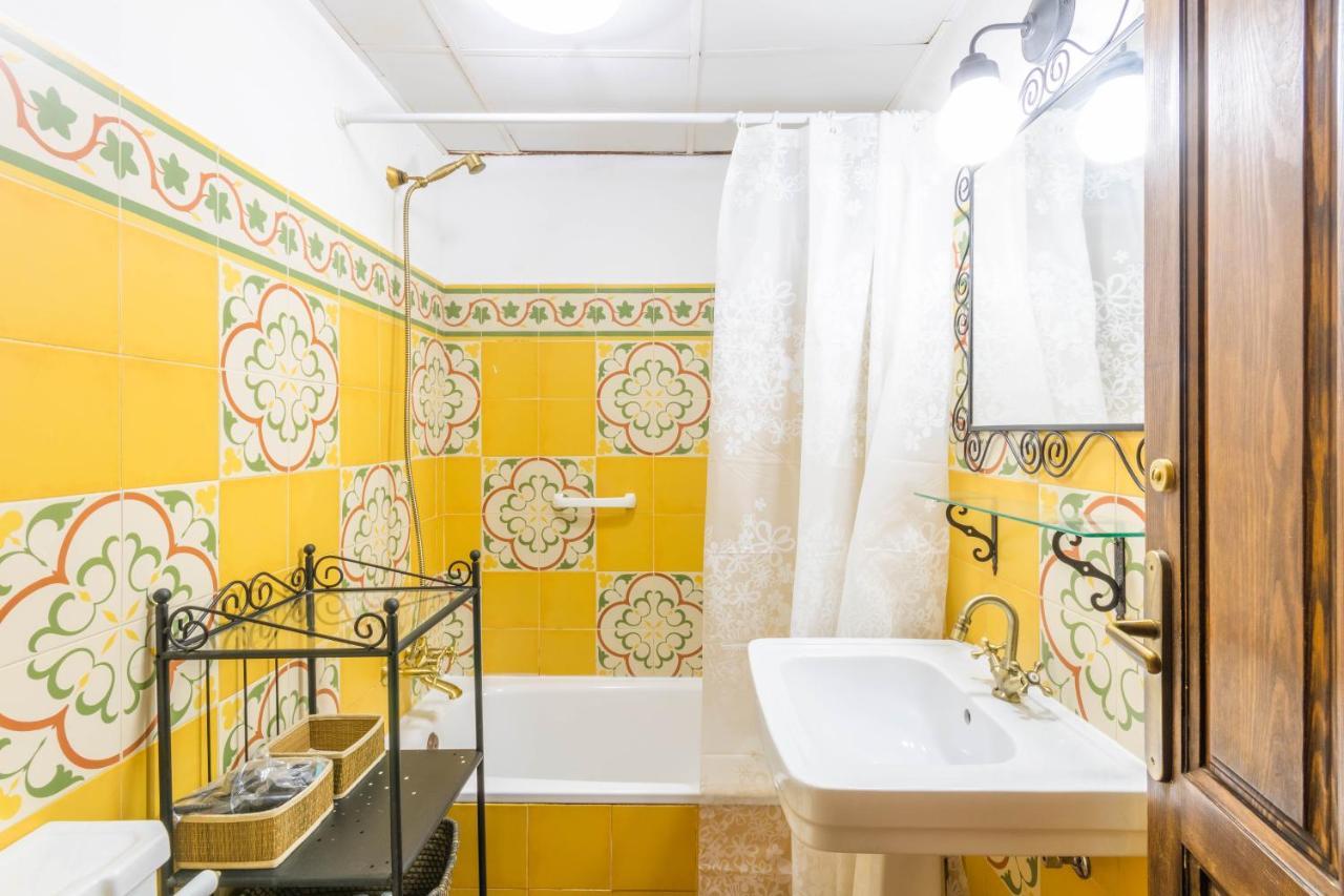 Macarena Muralla Encantada Apartman Sevilla Kültér fotó